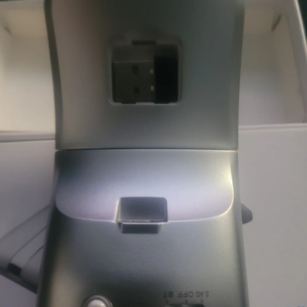 Silver Wireless Mouse